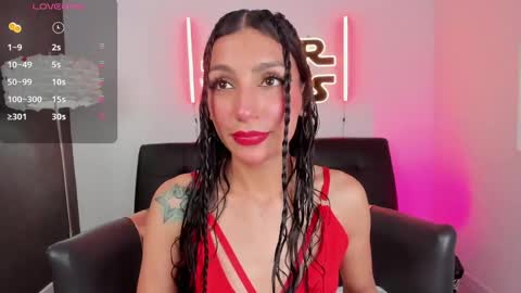 Snapshot of miss___evangeline chatting on May 6, 2:40 am Evangeline online show from May 6, 2:40 am