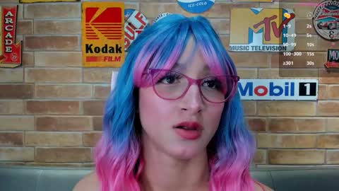 Salome online show from December 22, 6:05 pm