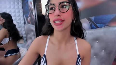 Taylor online show from September 24, 2:37 am