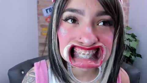 Abigail online show from October 9, 9:46 pm