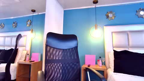 Snapshot of miss__ary_ chatting on September 17, 12:18 pm miss__ary_ online show from September 17, 12:18 pm