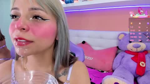Lizz online show from March 10, 6:12 pm