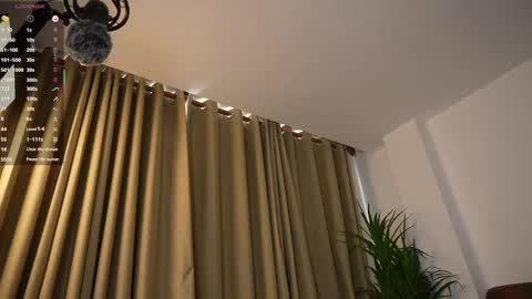 Snapshot of miss_airi chatting on December 16, 3:17 pm miss airi online show from December 16, 3:17 pm