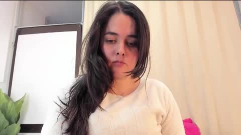 Snapshot of miss_alhy chatting on November 15, 2:42 am online show from November 15, 2:42 am