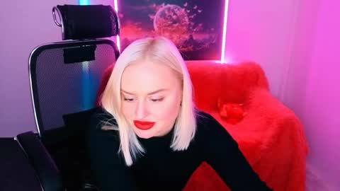 miss_alice_silver online show from September 29, 8:24 pm