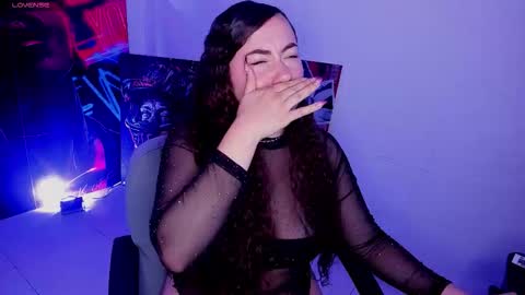 miss_alisse online show from October 19, 6:25 am