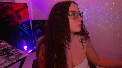 miss_alisse online show from May 6, 3:02 am