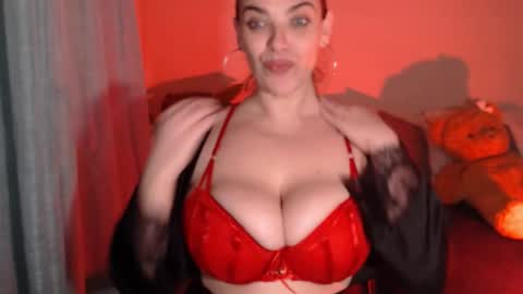 Snapshot of miss_angela3 chatting on February 13, 9:27 am Angela online show from February 13, 9:27 am