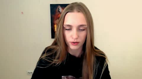 Snapshot of miss_angelina_ chatting on October 2, 6:31 am Angelina online show from October 2, 6:31 am