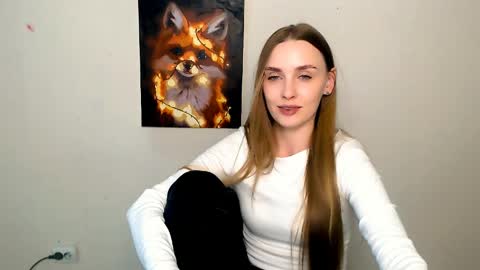 Snapshot of miss_angelina_ chatting on April 29, 6:17 am Angelina online show from April 29, 6:17 am