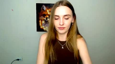 Snapshot of miss_angelina_ chatting on May 9, 6:07 am Angelina online show from May 9, 6:07 am