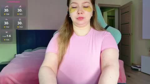 Snapshot of miss_anna909 chatting on April 16, 7:31 am Anna online show from April 16, 7:31 am
