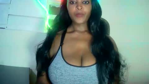 spicey online show from April 20, 3:04 pm