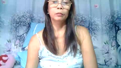 Snapshot of miss_capricorn chatting on February 1, 5:22 pm miss_capricorn online show from February 1, 5:22 pm