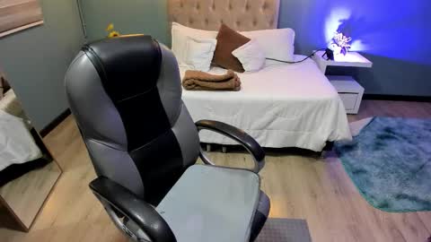 Cataleya online show from February 9, 11:47 am