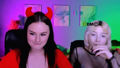 Snapshot of miss_courtney chatting on April 1, 8:48 am miss_courtney online show from April 1, 8:48 am