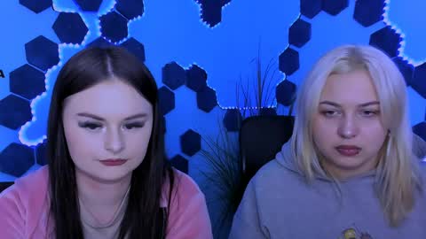 miss_courtney online show from April 28, 8:52 am