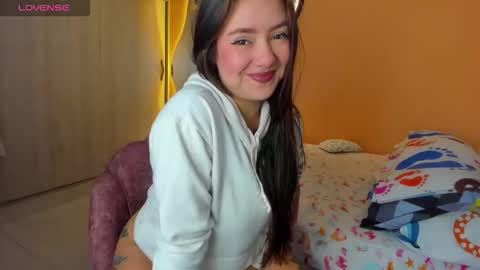 Snapshot of miss_crhys chatting on April 17, 4:21 pm Chryss online show from April 17, 4:21 pm