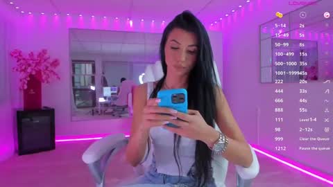 miss_diamond__ online show from May 10, 5:23 am