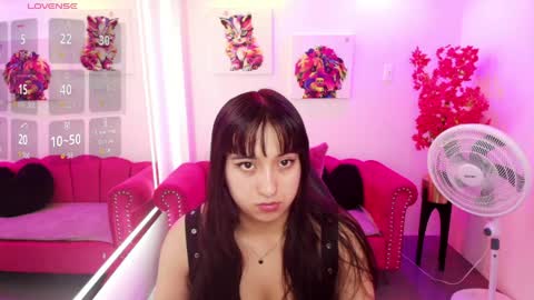 Snapshot of miss_dolly1 chatting on April 13, 12:21 pm Melanie online show from April 13, 12:21 pm