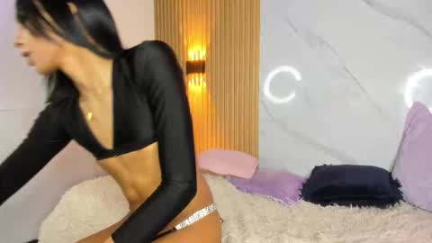 Snapshot of miss_elektranova chatting on March 25, 4:02 pm elektra nova online show from March 25, 4:02 pm