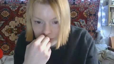 Elis online show from May 6, 11:04 am