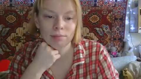 Elis online show from May 14, 11:06 am