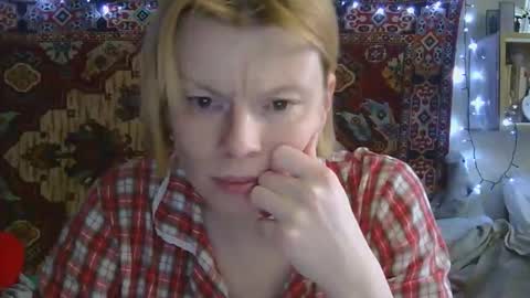 Elis online show from May 15, 11:17 am