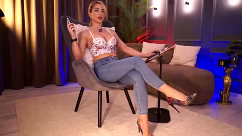 Snapshot of miss_ema_divine chatting on March 29, 5:57 pm Miss Ema Devine online show from March 29, 5:57 pm