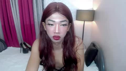 Snapshot of miss_ephrail chatting on December 10, 6:49 pm miss_ephrail online show from December 10, 6:49 pm
