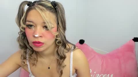 Evoleth online show from February 4, 11:05 am