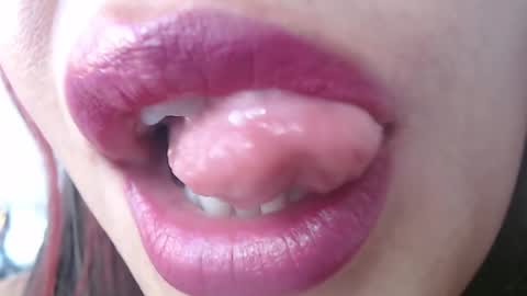 Snapshot of miss_evoleth2 chatting on December 5, 12:00 pm Miss Evoleth online show from December 5, 12:00 pm