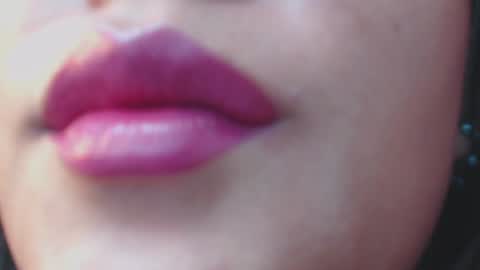 Snapshot of miss_evoleth2 chatting on December 6, 1:00 pm Miss Evoleth online show from December 6, 1:00 pm