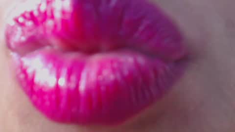 Snapshot of miss_evoleth2 chatting on December 7, 9:55 pm Miss Evoleth online show from December 7, 9:55 pm