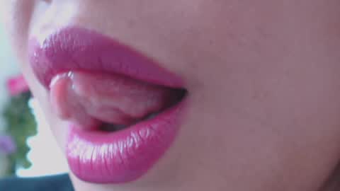 Snapshot of miss_evoleth2 chatting on December 8, 1:14 pm Miss Evoleth online show from December 8, 1:14 pm