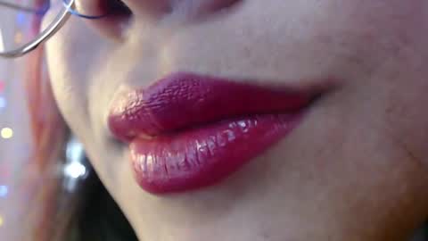 Snapshot of miss_evoleth2 chatting on December 12, 12:48 am Miss Evoleth online show from December 12, 12:48 am