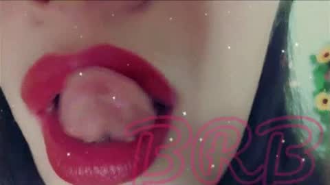 Snapshot of miss_evoleth2 chatting on December 12, 3:54 am Miss Evoleth online show from December 12, 3:54 am