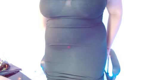 Snapshot of miss_evoleth2 chatting on December 16, 2:15 am Miss Evoleth online show from December 16, 2:15 am