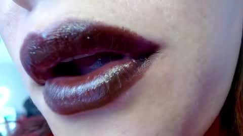 Snapshot of miss_evoleth2 chatting on December 27, 1:28 pm Miss Evoleth online show from December 27, 1:28 pm