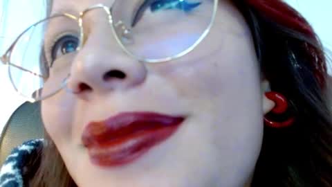 Snapshot of miss_evoleth2 chatting on January 21, 5:16 am Miss Evoleth online show from January 21, 5:16 am