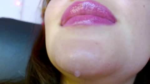 Snapshot of miss_evoleth2 chatting on January 22, 2:37 am Miss Evoleth online show from January 22, 2:37 am