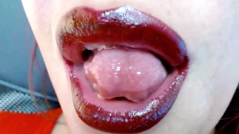 Snapshot of miss_evoleth2 chatting on January 22, 5:48 am Miss Evoleth online show from January 22, 5:48 am