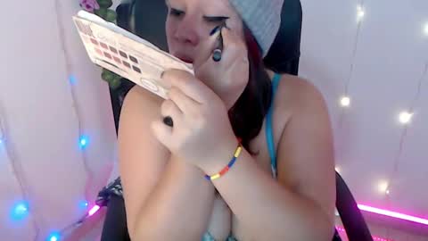 Snapshot of miss_evoleth2 chatting on January 23, 12:14 am Miss Evoleth online show from January 23, 12:14 am