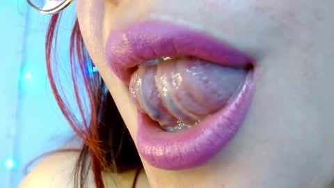 Snapshot of miss_evoleth2 chatting on January 28, 5:00 am Miss Evoleth online show from January 28, 5:00 am