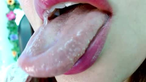 Snapshot of miss_evoleth2 chatting on February 8, 3:41 am Miss Evoleth online show from February 8, 3:41 am