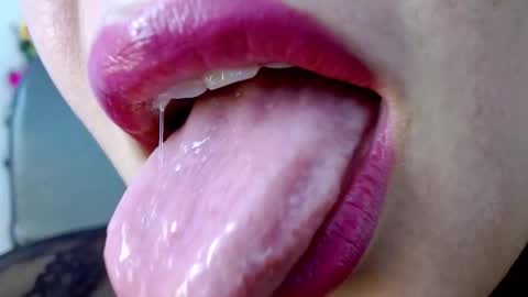 Snapshot of miss_evoleth2 chatting on February 8, 9:15 pm Miss Evoleth online show from February 8, 9:15 pm