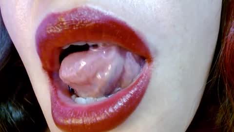 Snapshot of miss_evoleth2 chatting on February 10, 10:31 am Miss Evoleth online show from February 10, 10:31 am