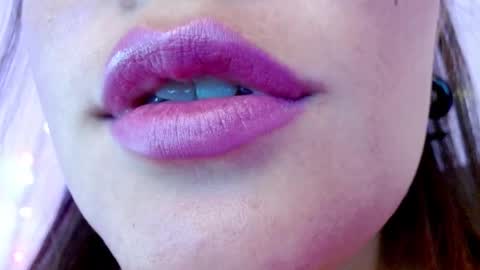 Snapshot of miss_evoleth2 chatting on February 14, 7:38 am Miss Evoleth online show from February 14, 7:38 am