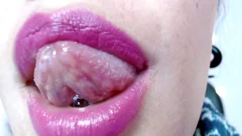 Snapshot of miss_evoleth2 chatting on February 16, 6:54 am Miss Evoleth online show from February 16, 6:54 am