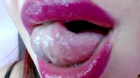 Snapshot of miss_evoleth2 chatting on February 28, 8:20 am Miss Evoleth online show from February 28, 8:20 am